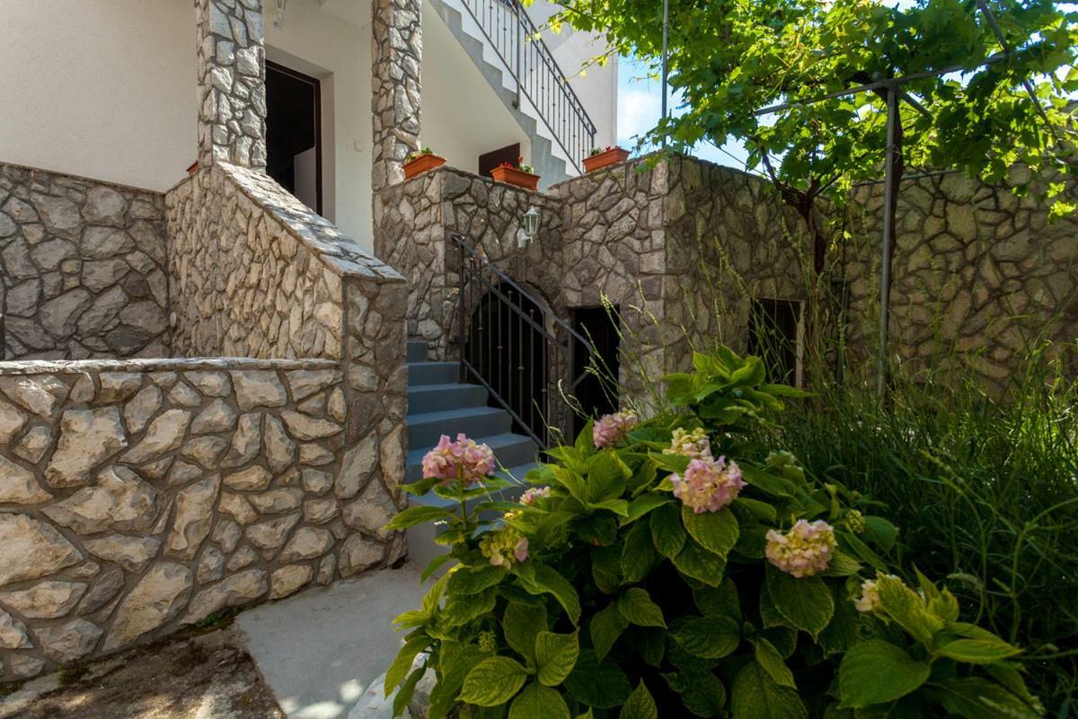 Apartment Nonna Krk Town Exterior foto